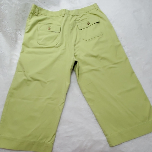 Jones New York Capris. Size 16 - Picture 4 of 4